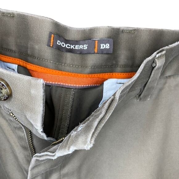 Men’s Dockers D2 Brown 100% Cotton Classic Fit Work Dress Pants Men’s 33x30 - Picture 3 of 4